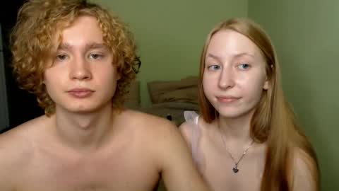 Snapshot of lessyxjhony chatting on 22, 10, 2025 Alisa Jhony online show from 22, 10, 2025