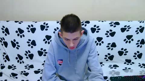 lester_broo online show from 20, 4, 2026