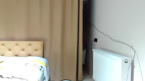 lesyaliss online show from 24, 4, 2026