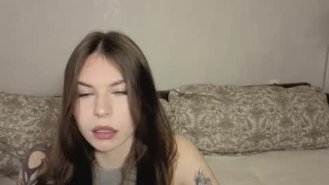 Snapshot of let_me_seee chatting on 12, 1, 2026 Fiona online show from 12, 1, 2026