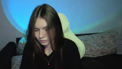 Snapshot of let_me_seee chatting on 18, 2, 2026 Fiona online show from 18, 2, 2026