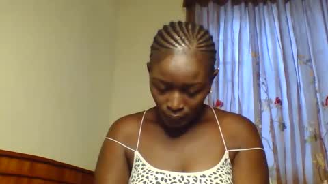 Letecia557422 online show from 3, 3, 2025