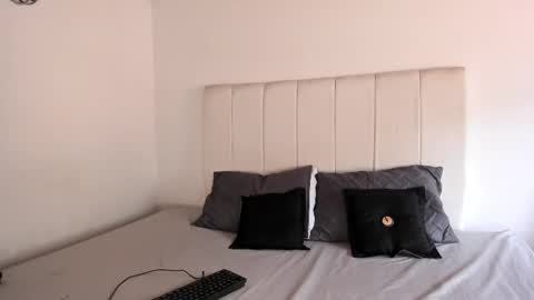 Snapshot of leticiaroldan chatting on 14, 9, 2025 Leticia online show from 14, 9, 2025