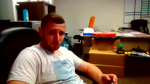 Snapshot of letsbeadventurous chatting on 17, 12, 2024 The Silent type online show from 17, 12, 2024