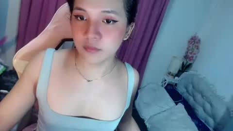 Snapshot of letsplaybaby_ chatting on 12, 4, 2026 gene online show from 12, 4, 2026