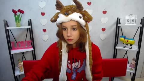 letty_curly online show from 6, 12, 2024