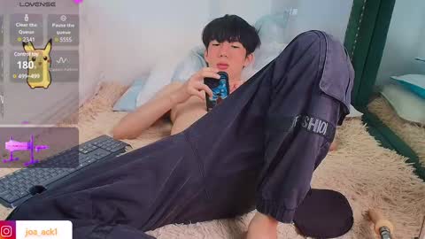 Levi  online show from 7, 3, 2025