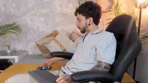 leviwolff online show from 28, 7, 2026