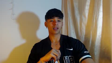 i  am lewis ly EDUARDO MEMDOZA15 online show from 15, 1, 2026