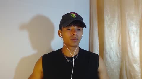 i  am lewis ly EDUARDO MEMDOZA15 online show from 11, 2, 2026