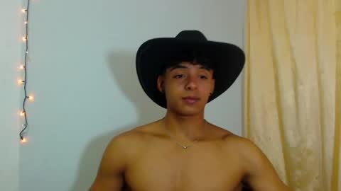 i  am lewis ly EDUARDO MEMDOZA15 online show from 20, 4, 2026
