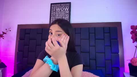 Lexi Howard  online show from 21, 9, 2025