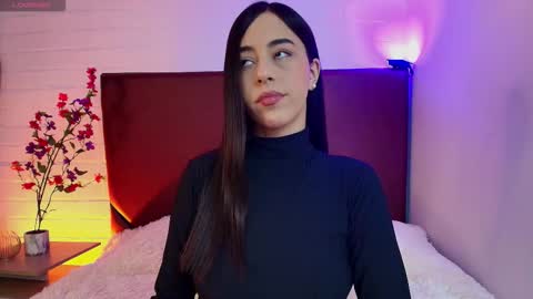 Lexi Howard  online show from 25, 3, 2026