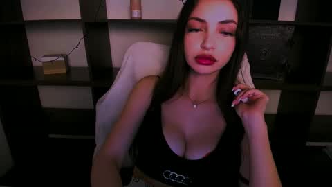 Alexia online show from 6, 1, 2025