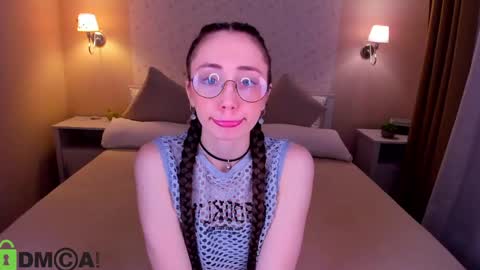 Snapshot of lexi_split chatting on 5, 5, 2026 Lexi GTM2 MonWedThurSatSun 1000am-400pm online show from 5, 5, 2026