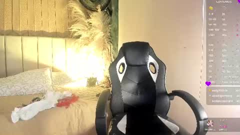 Lexi Adams  online show from 27, 6, 2026