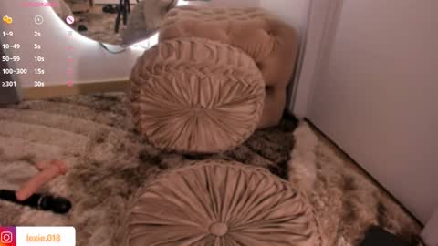 LEXIE online show from 20, 2, 2025