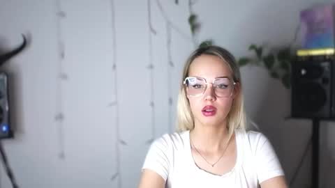 Lexie online show from 7, 1, 2025