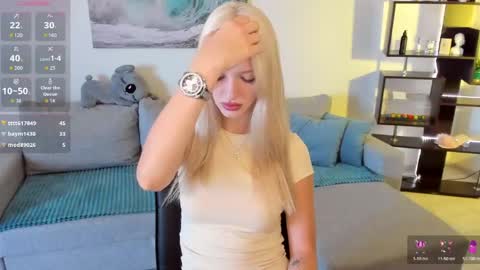 Snapshot of lexieblonde chatting on 10, 6, 2026 lexieblonde online show from 10, 6, 2026