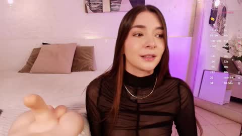 Lexie  online show from 4, 3, 2025