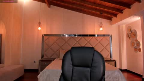 Lexie  online show from 10, 1, 2025