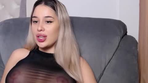 Snapshot of lexxyselena chatting on 14, 9, 2025 Lexxyselena online show from 14, 9, 2025