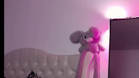 Snapshot of lexxyselena chatting on 18, 11, 2025 Lexxyselena online show from 18, 11, 2025