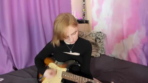 Snapshot of lexy_l0vy chatting on 14, 7, 2026 LexxxY online show from 14, 7, 2026
