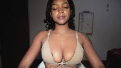 LEXY - Independent account online show from 15, 2, 2026