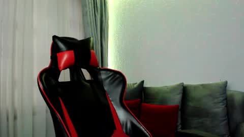 Snapshot of lexydavis chatting on 1, 12, 2024 Lexy Davis online show from 1, 12, 2024