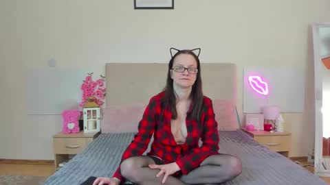 lexyfuun online show from 3, 4, 2026