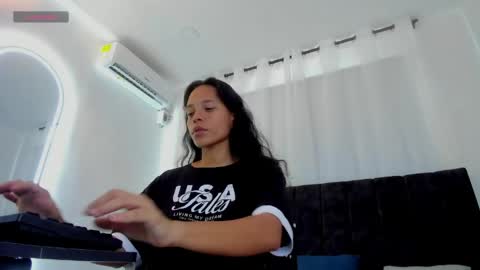  Lexy  online show from 16, 4, 2026