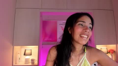 L I A  online show from 26, 11, 2025
