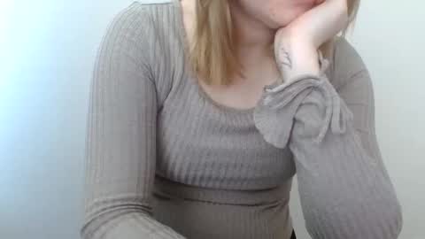 Snapshot of leyla_le chatting on 11, 5, 2026 Leyla online show from 11, 5, 2026