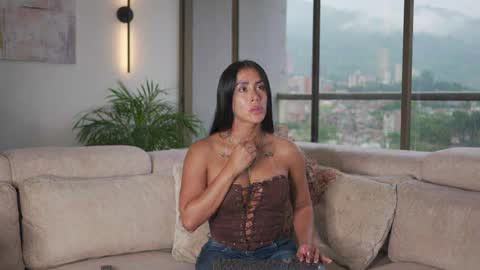Snapshot of leyla_steel chatting on 2, 5, 2026 INSTA leylasteel model online show from 2, 5, 2026