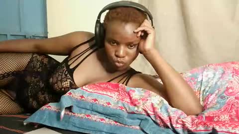 leylacuty13 online show from 16, 4, 2026