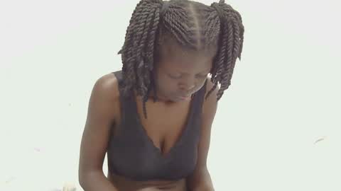 laylani69 online show from 26, 6, 2026