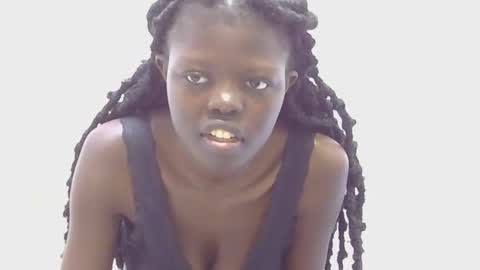 laylani69 online show from 27, 7, 2026