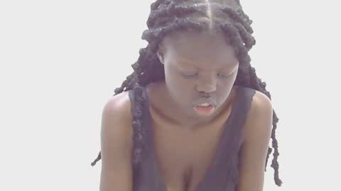 laylani69 online show from 28, 7, 2026