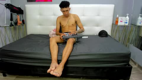 lia78couple online show from 23, 4, 2026