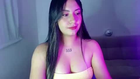 Lia  online show from 23, 6, 2026
