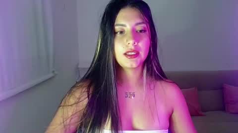 Lia  online show from 23, 7, 2026