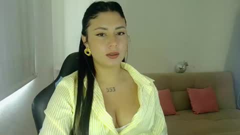 Lia  online show from 23, 7, 2026