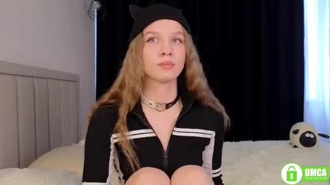 Snapshot of lia_flores chatting on 10, 10, 2025 Lia online show from 10, 10, 2025