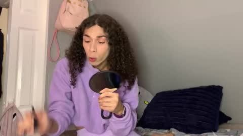 Snapshot of lia_hdz chatting on 27, 10, 2025 Kabroncita online show from 27, 10, 2025