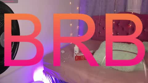 lia_little18 online show from 8, 2, 2025