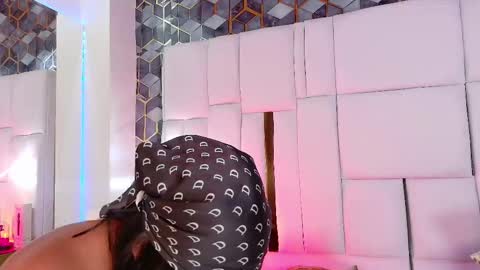 lia_mariana online show from 11, 10, 2025