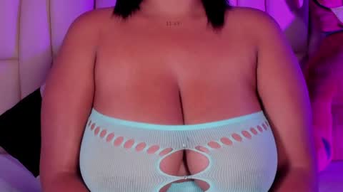 lia_mariana online show from 8, 6, 2026