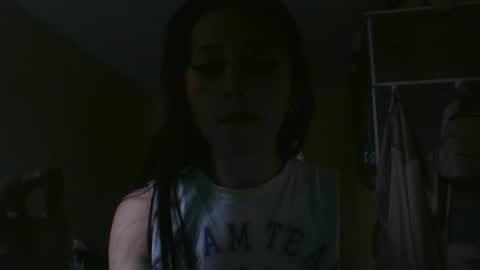 Snapshot of lia_queen610 chatting on 31, 10, 2025 Little Queen Lia online show from 31, 10, 2025