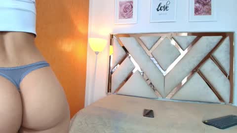 Snapshot of lia_roseh chatting on 6, 10, 2025 lia_roseh online show from 6, 10, 2025